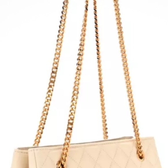 Versace Iconic La Medusa Nappa Quilted Cream lambskin Tote Bag NWT Authenticated - Picture 8 of 13